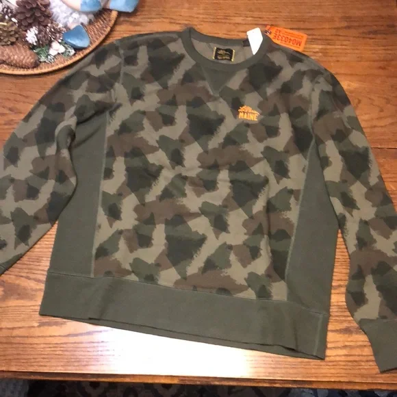 Rare! NWT L.L. Bean Todd Snyder Maine state-camouflage crew neck sweatshirt
